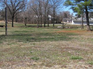 702 3rd St, Park Hills, MO 63601