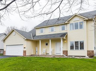 1500 Wintergreen Ct, Victoria, MN 55318