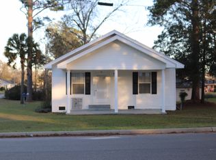 14 N King St, Samson, AL 36477