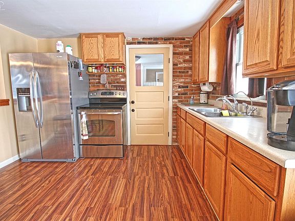 3rd image of 7118 Allegan Dr