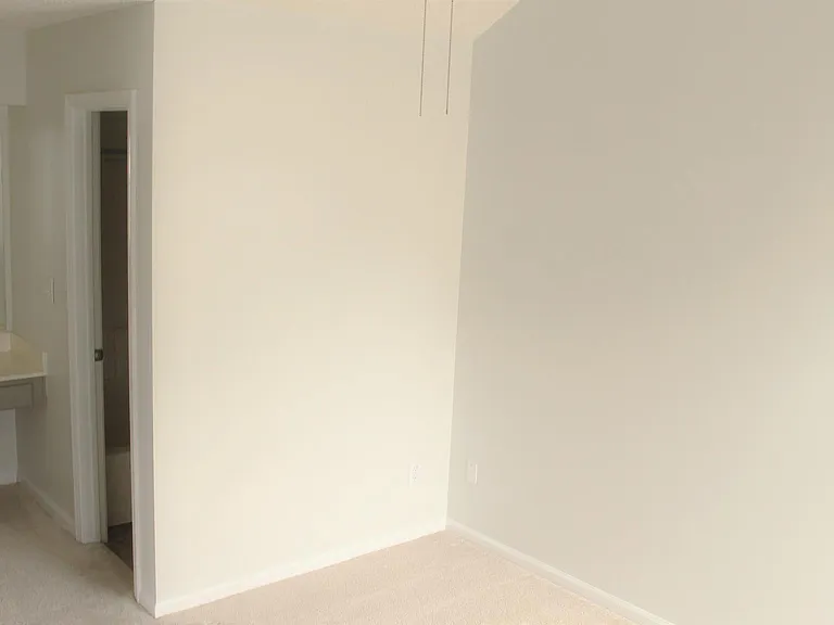 4924 Shallowford Cir — Photo 17
