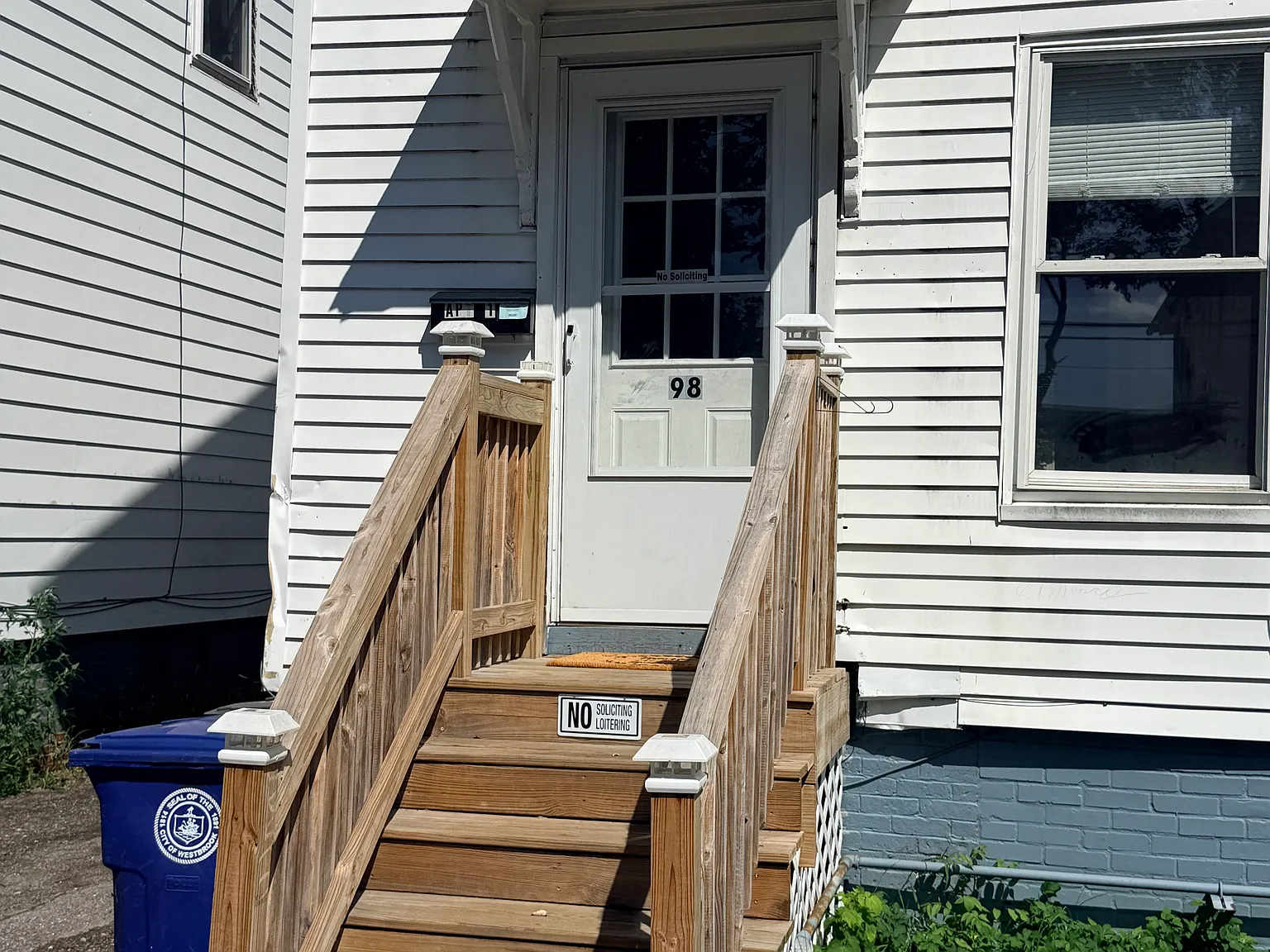 3 bed, 1100 sqft, $2,500 — Photo 2