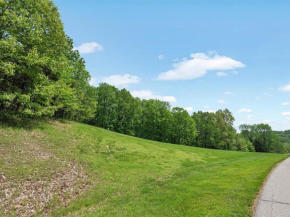 2nd image of 316 Larimore Valley Dr