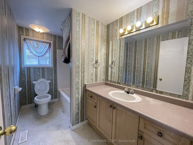 740 Redoak Ave — Photo 13