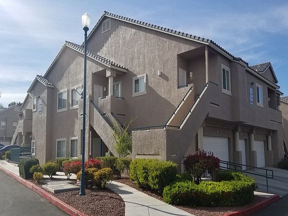 3rd image of 2053 Quartz Cliff St
