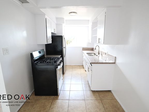 3rd image of 1115 W 11th St #5