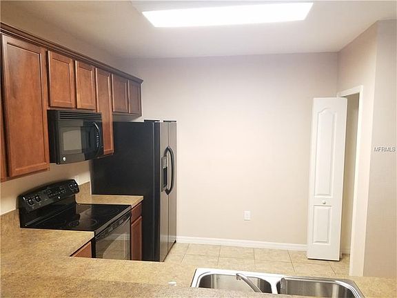 4th image of 2316 Chatham Place Dr