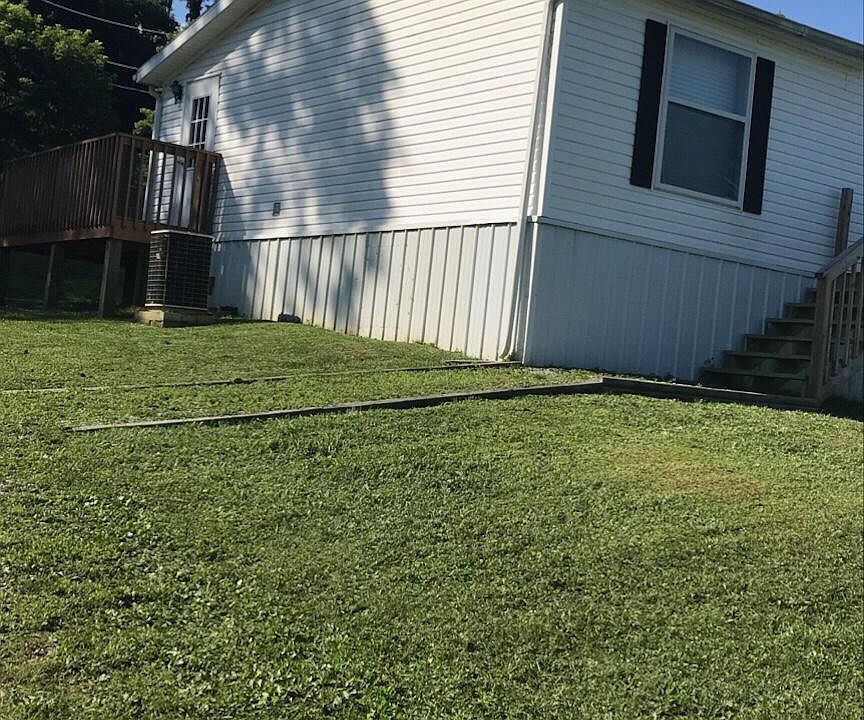 2nd image of 1678 Owingsville Rd