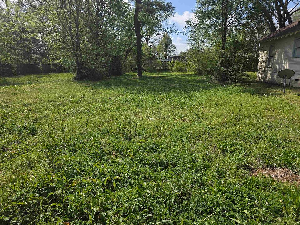 1st image of 811 Roanoke Ave Lot 6