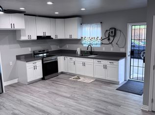 315 W 90th St, Los Angeles, CA 90003
