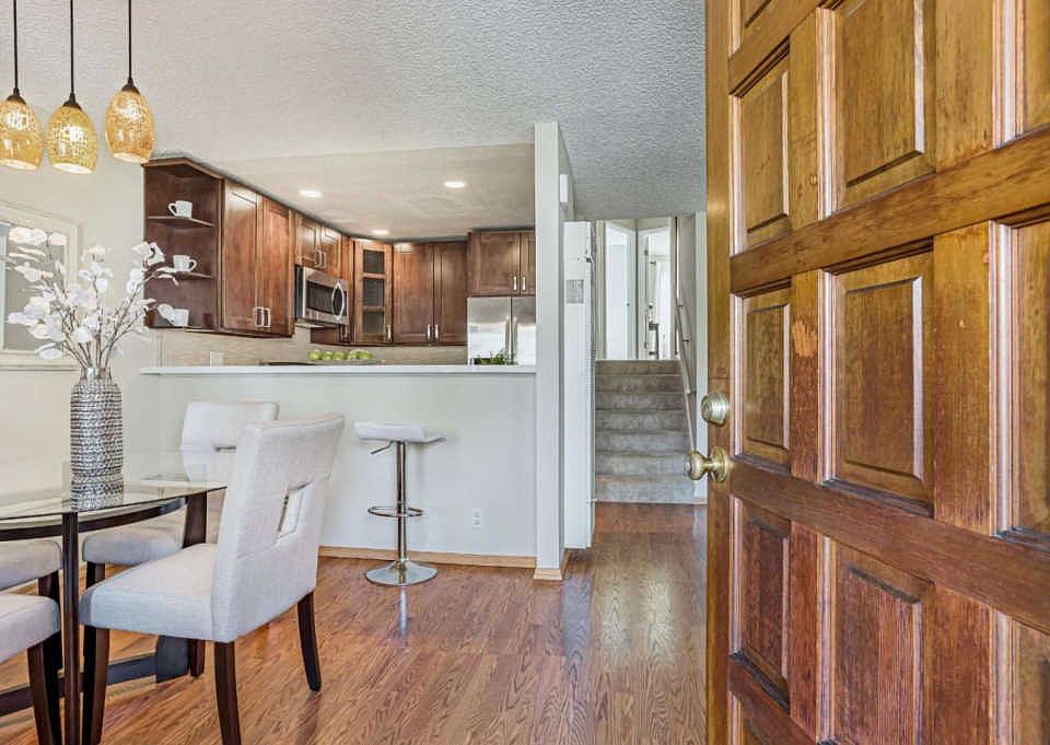 1st image of 414 Coyote Creek Cir