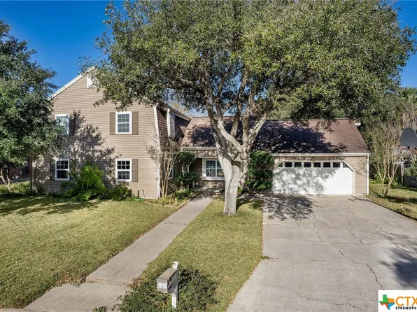 109 Park Pl, Port Lavaca, TX 77979