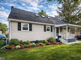 2 McCarthy Dr, Ewing, NJ 08618