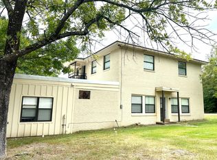 202 E Arkansas St #1, Mount Pleasant, TX 75455