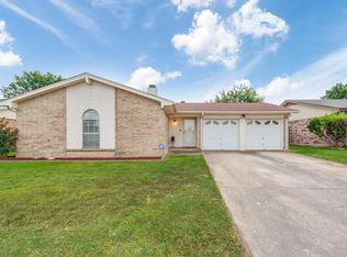 6436 Grasshopper Dr, Watauga, TX 76148