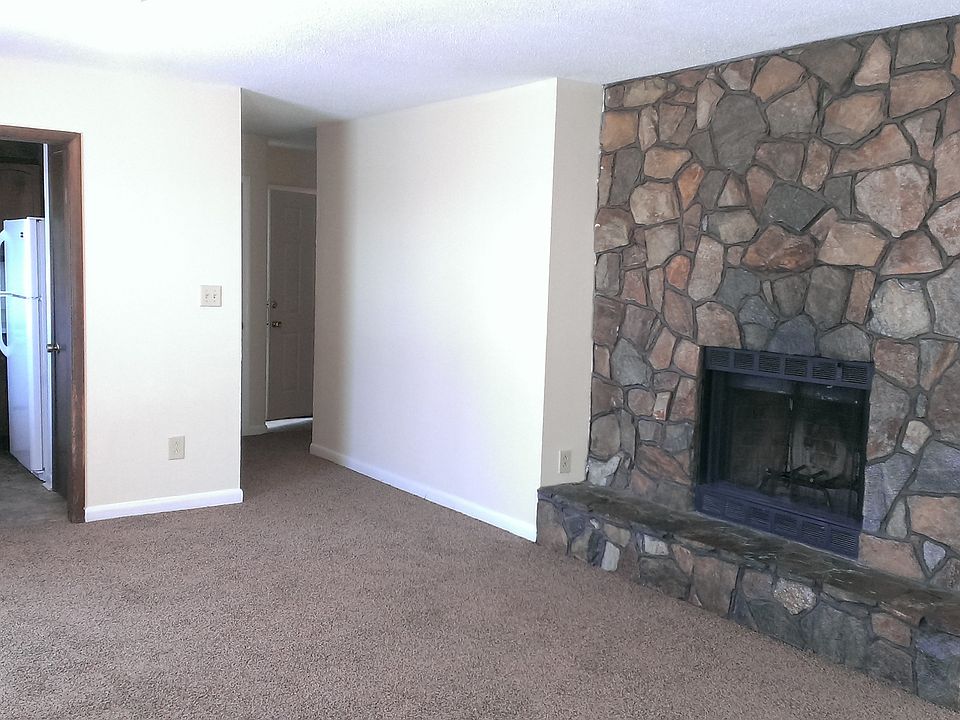 1st image of 4518 Bonnell Dr NW APT K