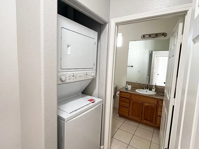 3686 Keystone Ave — Photo 15
