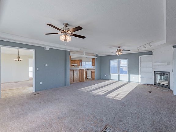 5th image of 3508 Leslie Ave