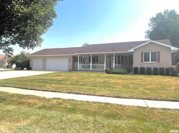 3000 Springwood Dr, Springfield, IL 62712