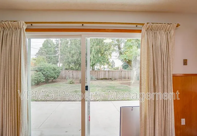 7301 Indiana St — Photo 14