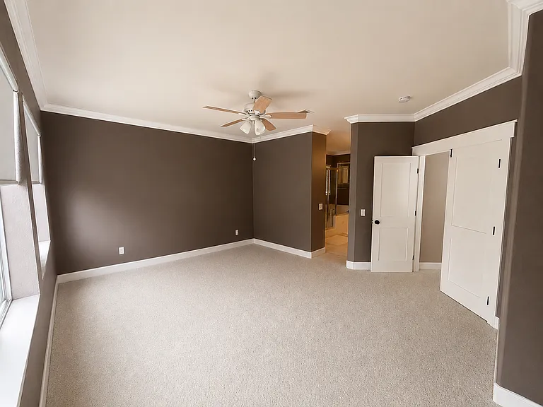 2296 Green River Dr — Photo 2