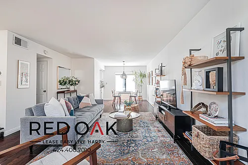 628 N Wilson Ave #2 Photo 1