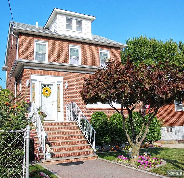 213 McElroy Ave, Fort Lee, NJ 07024 Zillow