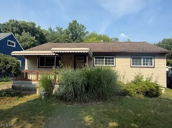 6464 Claudia Dr, Brookpark, OH 44142