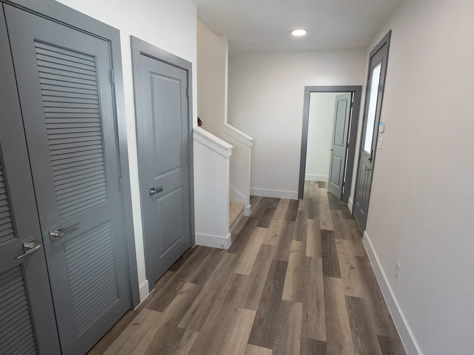 2329 Benbrook Dr — Photo 4