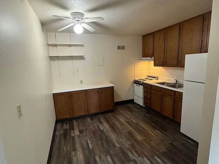 Welcome to Manor Heights Apartments! — Photo 22