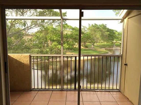 2nd image of 611 Cypress Lake Blvd #L15