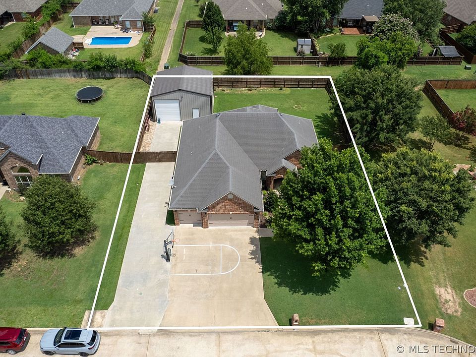 1st image of 5718 Beretta Blvd