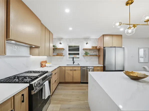 11743 Neering Dr, Dallas, TX 75218