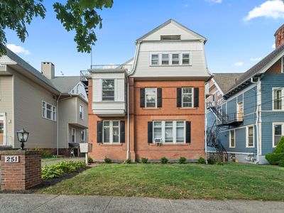 251 Lawrence Street, New Haven, CT, 06511