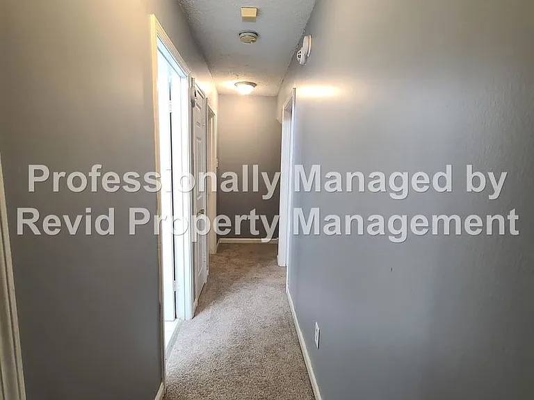 6771 Bainbridge Dr — Photo 32