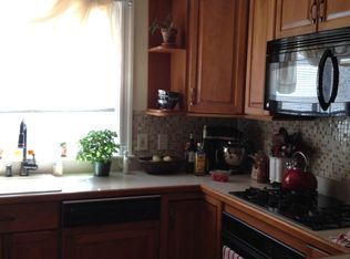 40 Paris Rd, New hartford, NY 13413