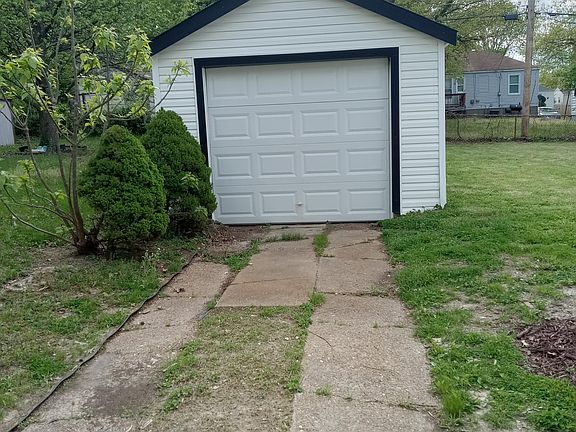 2nd image of 2008 Falcon Dr