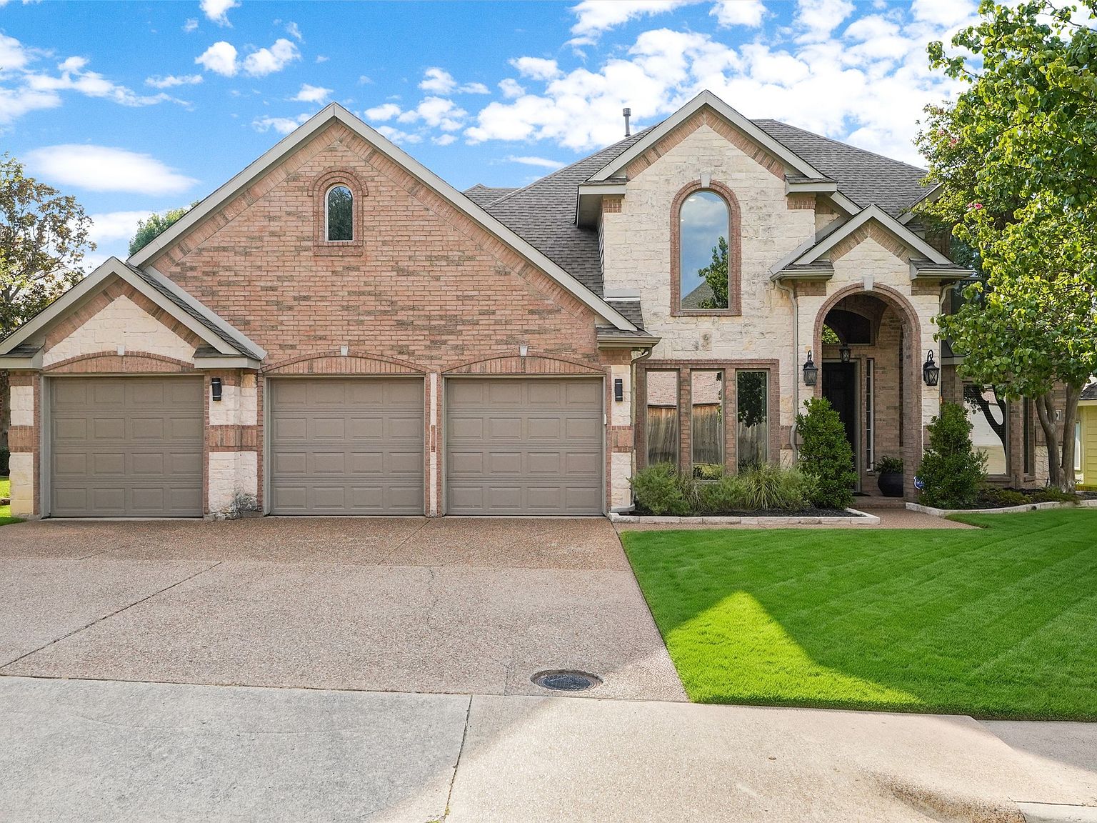 1530 Fairlakes Pointe Dr — Rockwall Golf and Athletic Club