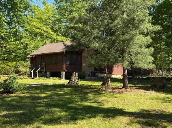 86 Robin Ln, Harpers Ferry, WV 25425