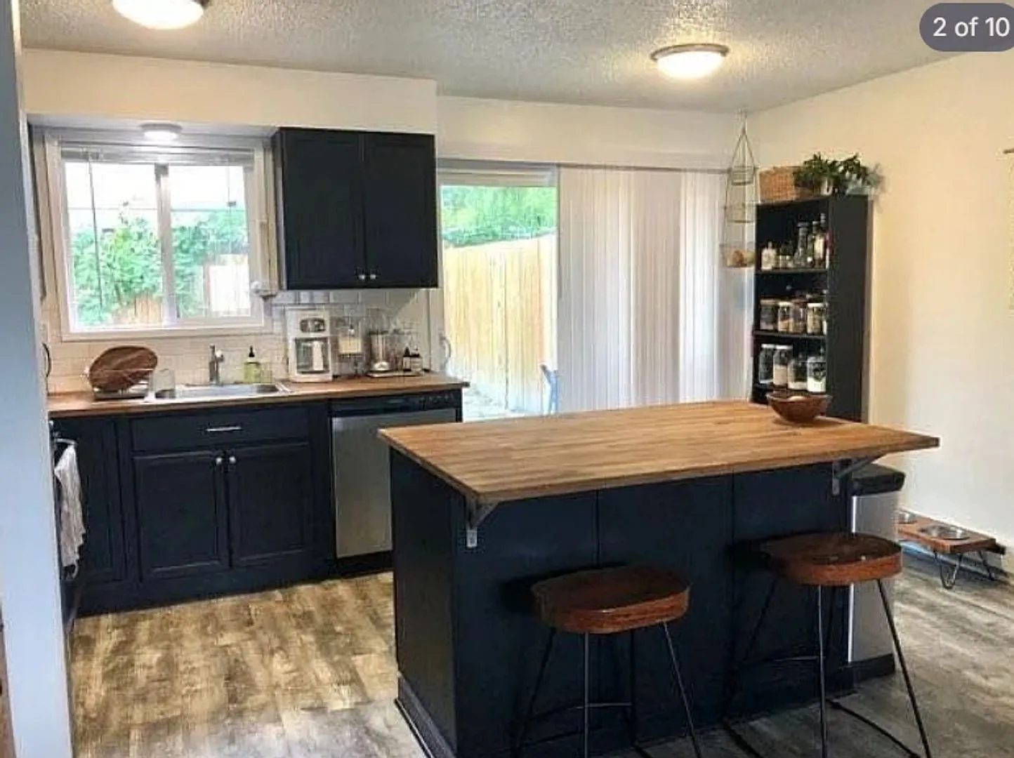2 bed, 1.0 bath, 816 sqft, $1,999 — Photo 3