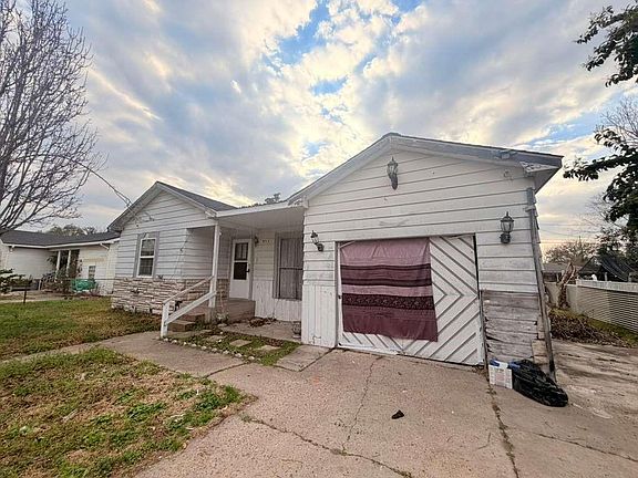 2nd image of 9713 Clark Rd