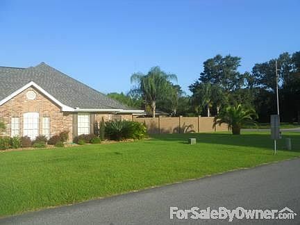 3rd image of 106 Beacon Dr