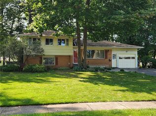 71 Lida Ln, Rochester, NY 14616