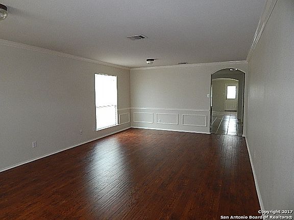 4th image of 4115 Camfield
