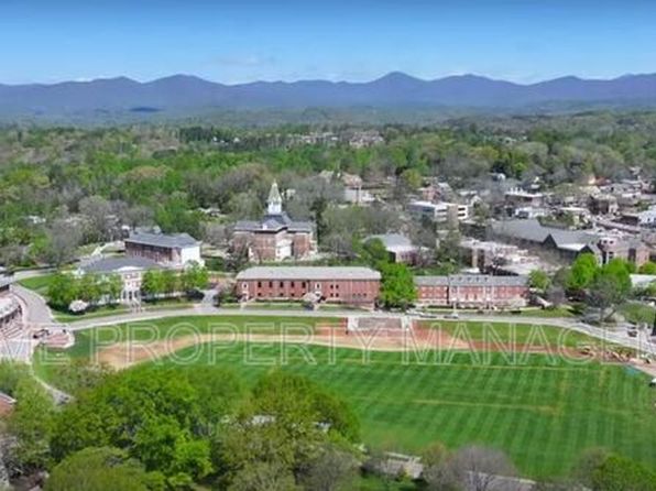 437 Stoneybrook Dr, Dahlonega, GA