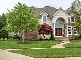 31919 Fieldstone Cir, Avon Lake, OH 44012