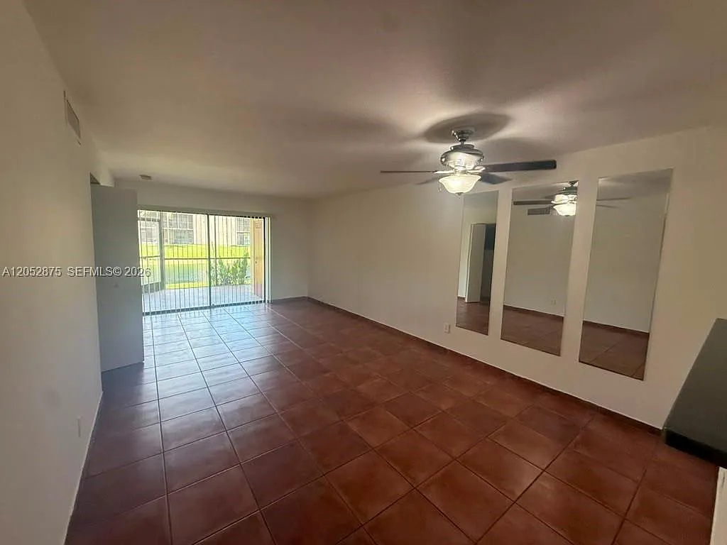 SW 117th Ter, Pembroke Pines — Photo 1