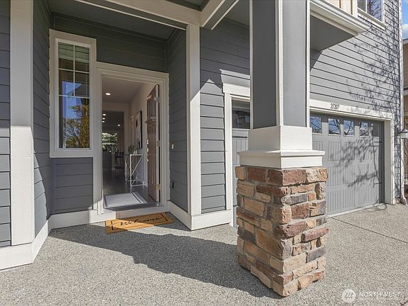 4th image of 21207 41st Avenue SE