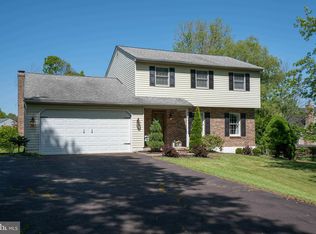 7 Stone Edge Rd, Sellersville, PA 18960