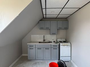 25 S 17th St #6, East Orange, NJ 07018